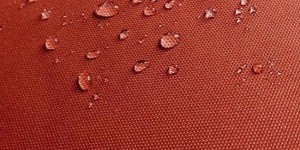 Is the raincoat made of Oxford cloth?