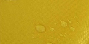 How waterproof is an Oxford cloth raincoat?