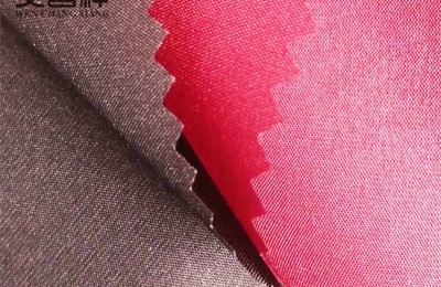 Is Oxford cloth or nylon better for a mummy bag?