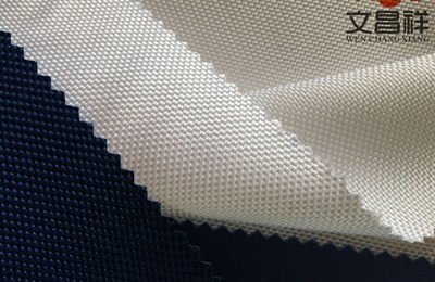 What are the characteristics of waterproof Oxford cloth?