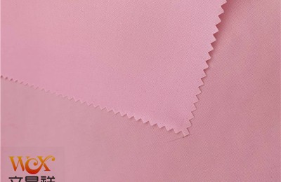 What are the main characteristics of fireproof Oxford cloth?