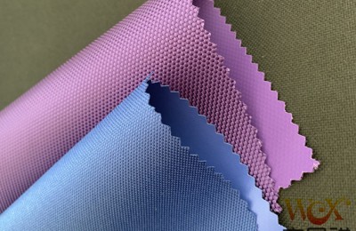 What is the difference between Oxford cloth and interwoven cloth?