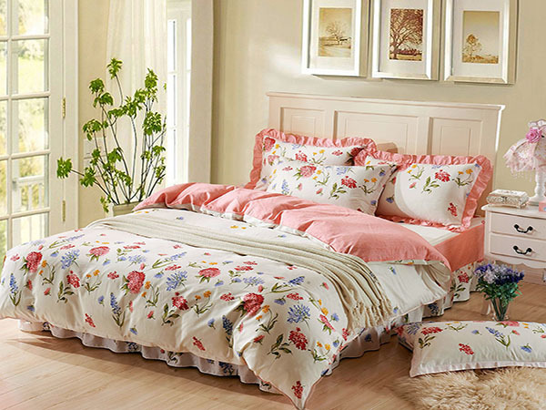 How often should bed sheets be changed? How often should bed sheets be changed?