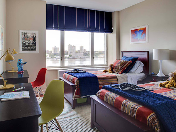 What is the size of the quilt cover