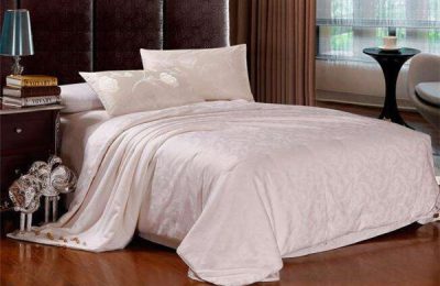 How many kilograms of silk quilts are usually used in winter