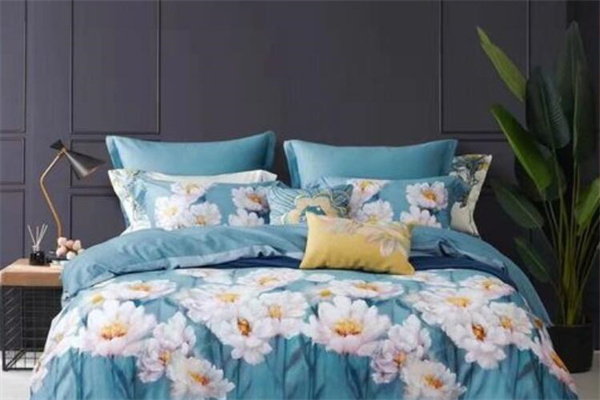 Which one is better, Mengjie Home Textiles or Luolai Home Textiles