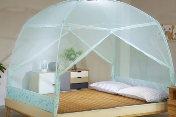 How to fold and store yurt mosquito nets