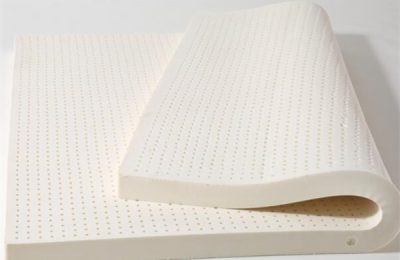 What kind of mattress is better for newborn babies to sleep on