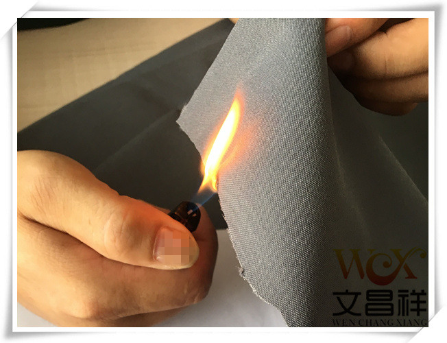 Flame retardant fabric that extinguishes immediately after leaving the fire Leave Fire-extinguishing flame-retardant fabrics